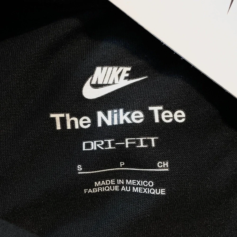 Nike Dri Fit Hoodie Shirt Men's Small Black‎ White Swoosh Long Sleeve NWT